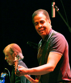 Stanley Clarke and Jean-Luc Ponty with Return to Forever IV live in Toronto